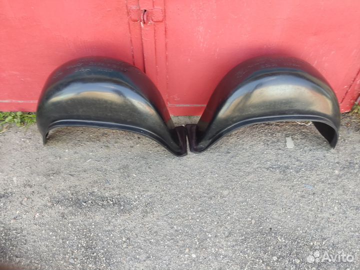 Продаю задние арочнные защиты колес ваз 21001-2107