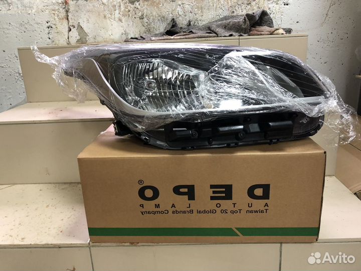 Фара Kia Rio 4 2017-2020 год