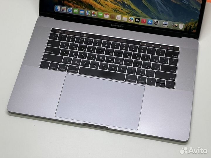 MacBook Pro 15 2019 i7 2.6/32gb/Radeon 4gb