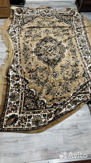 Прикравтный коврик