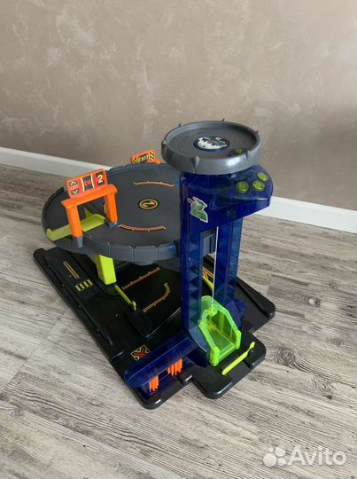 Гараж парковка трек ELC