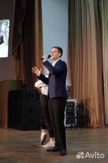 Исполнение песен на заказ