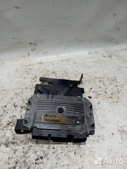 Блок управления двс Рено Меган/Renault Megane II