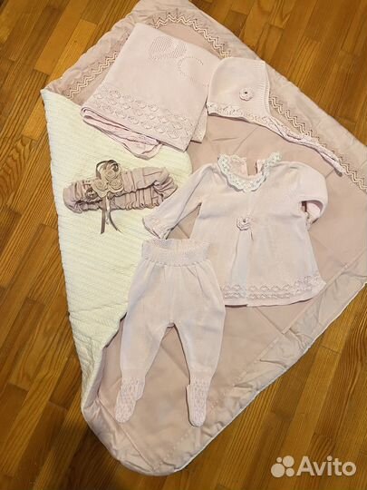 Комплект на выписку девочки весна-лето