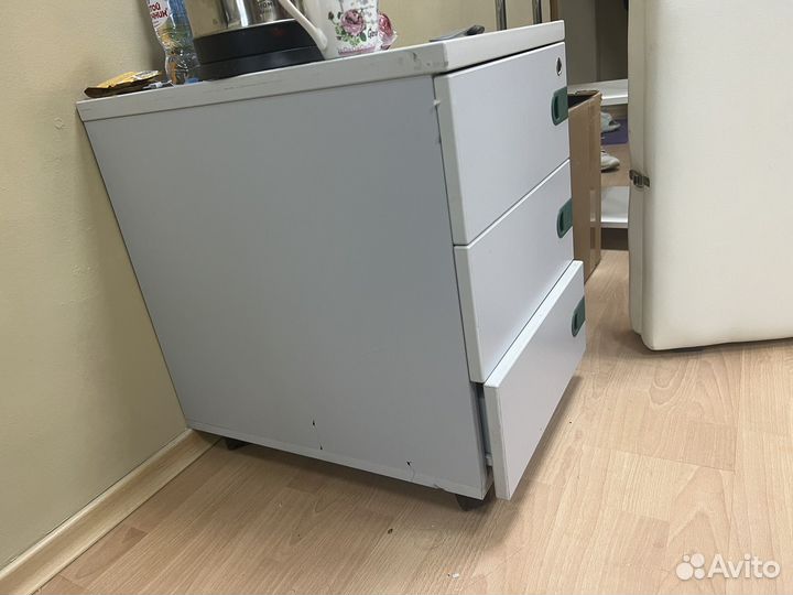 Тумба офисная с ящиками