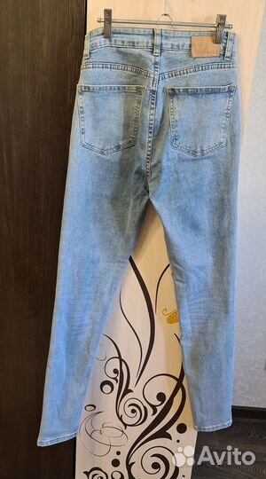 Джинсы 27