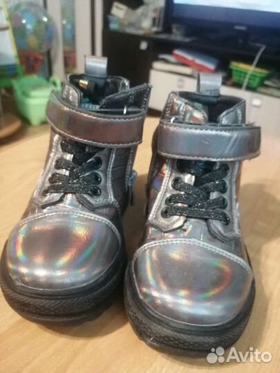 Ботинки демисезонные для девочки 23 размер
