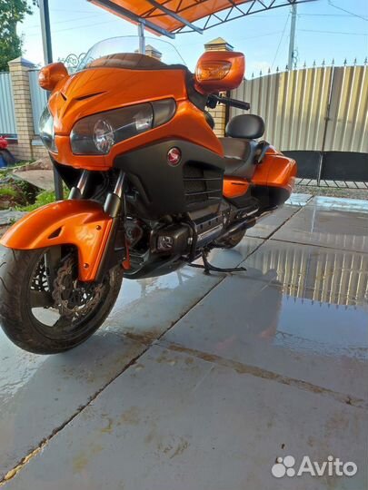 Honda gl 1800 bagger