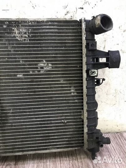 Радиатор двс Opel Astra H Z14XEP 2010