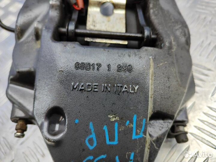 Суппорт передний правый Volkswagen Touareg 3.6 BHK