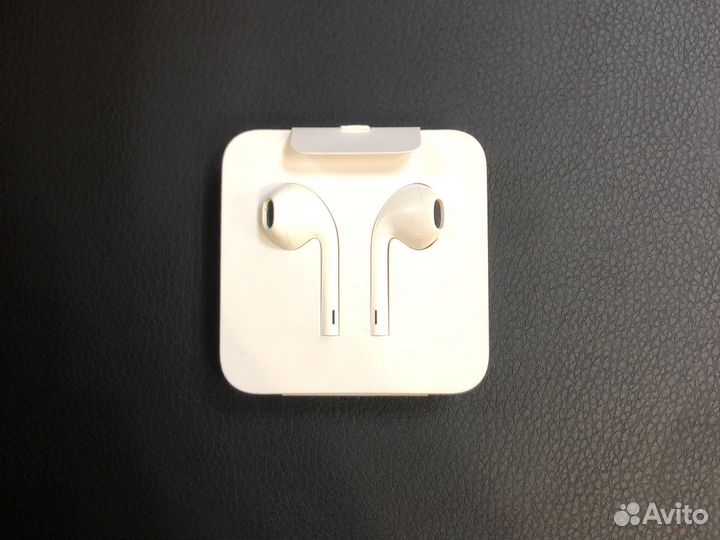 Оригинальные наушники apple earpods lightnin