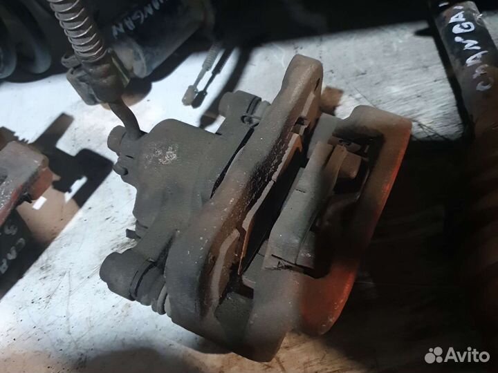 Задний левый.правый. суппорт Changan CS35