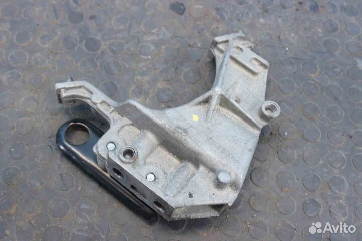 Кронштейн двигателя Peugeot 307 (Пежо 307) 3A/C 96