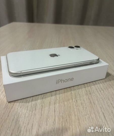 iPhone 11, 128 ГБ