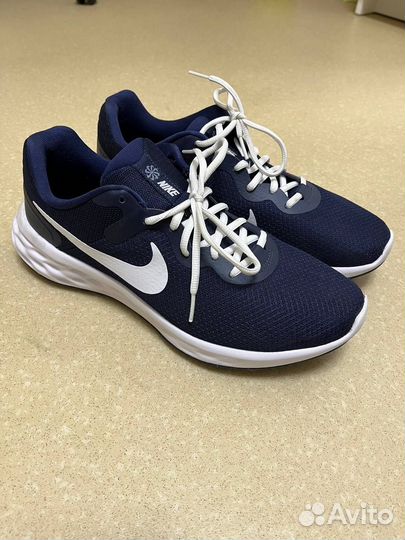 Nike revolution 6