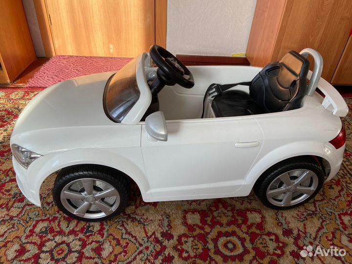 Детский электромобиль