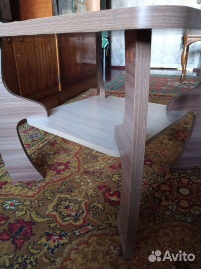 Журнальный столик бу