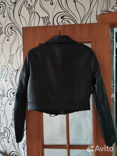 Кожаная куртка косуха укороченная