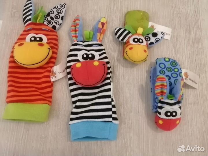Игрушки. Набор погремушек для новорожденных