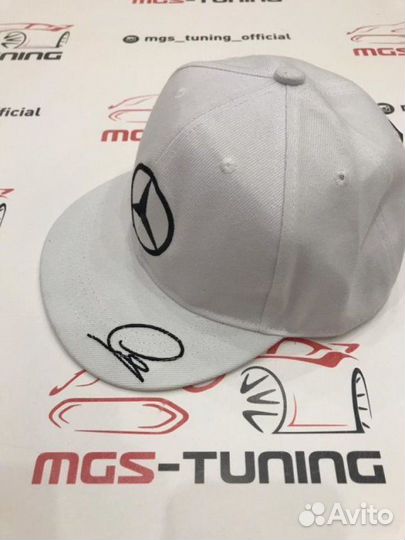 Кепка Mercedes с прямым козырьком белая Petronas