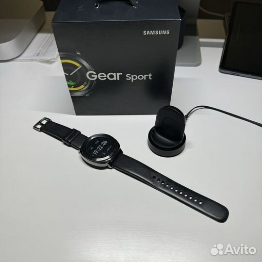 Часы samsung Gear sport
