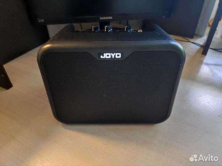 Комбик Joyo MA-10E