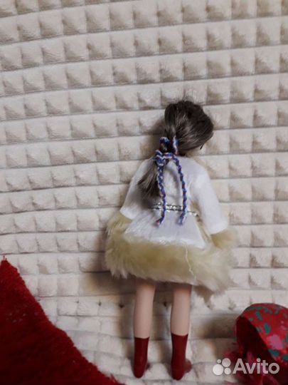 Кукла фарфоровая коллекционная