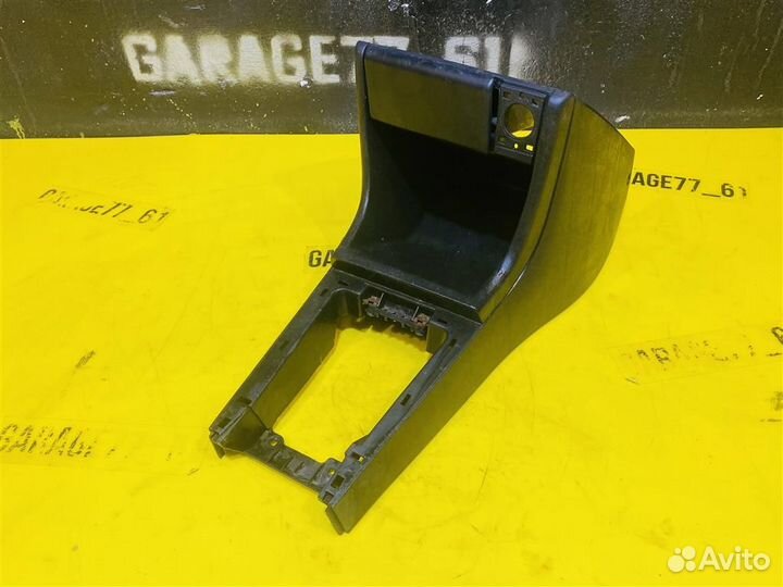 Центральная консоль #: 5049 Volkswagen Passat (B3