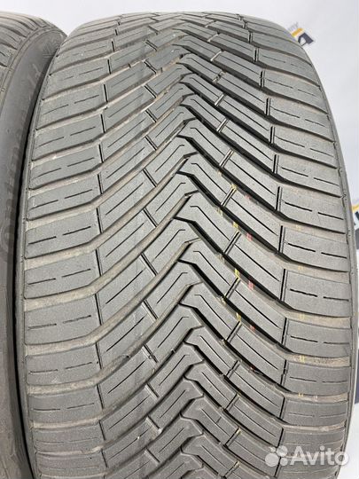 Continental AllSeasonContact 225/40 R18 90W