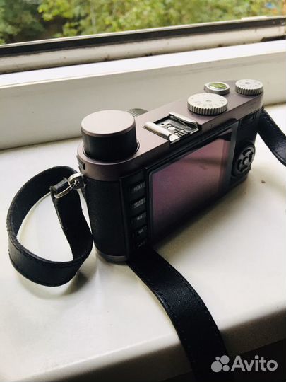 Фотоаппарат Leica X1