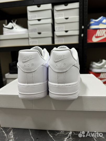 Nike air force 1'07 low white