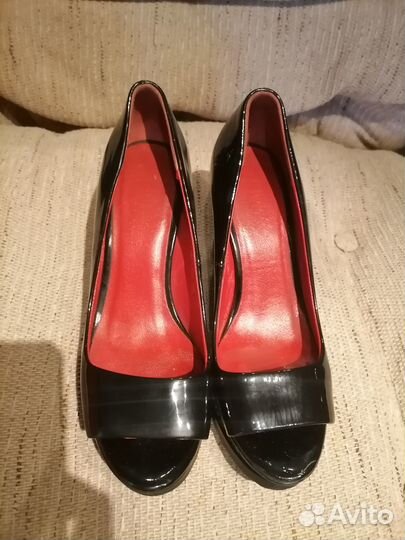 Женские туфли лаковые на платформе 35р.Paolo Conte