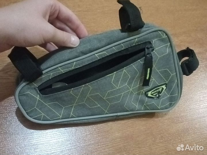 Сумка на раму велосипеда