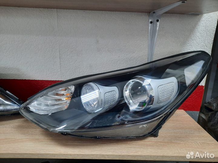 Фара Kia Sportage 4