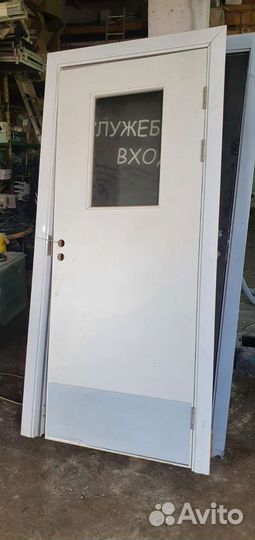 Дверь деревянная ламинированная