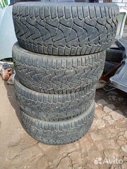 Pirelli Ice Zero 285/60 R18