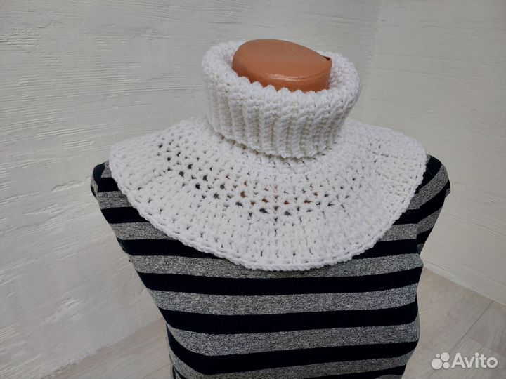 Манишка вязанная