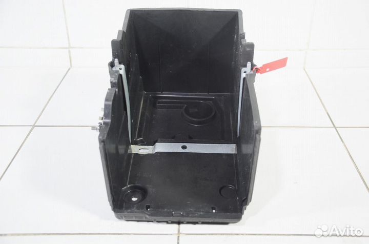 Площадка аккумулятора Ford Kuga CBS 2012+