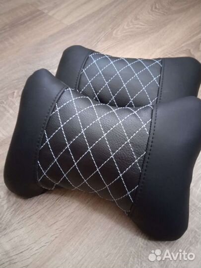 Подушка на подголовник автомобиля