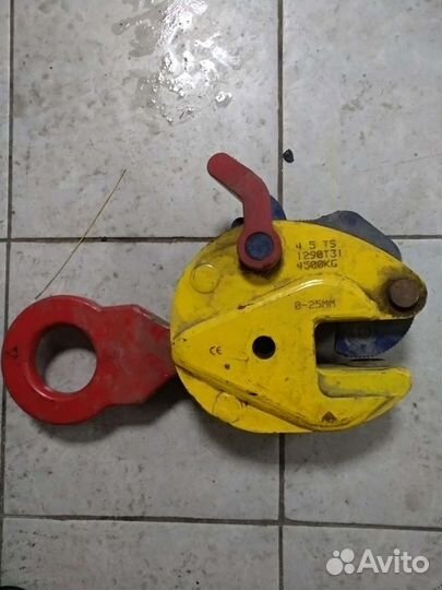 Вертикальный подъёмный зажим