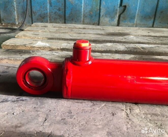 Гидроцилиндр поршневой навесного погрузчика кун мт