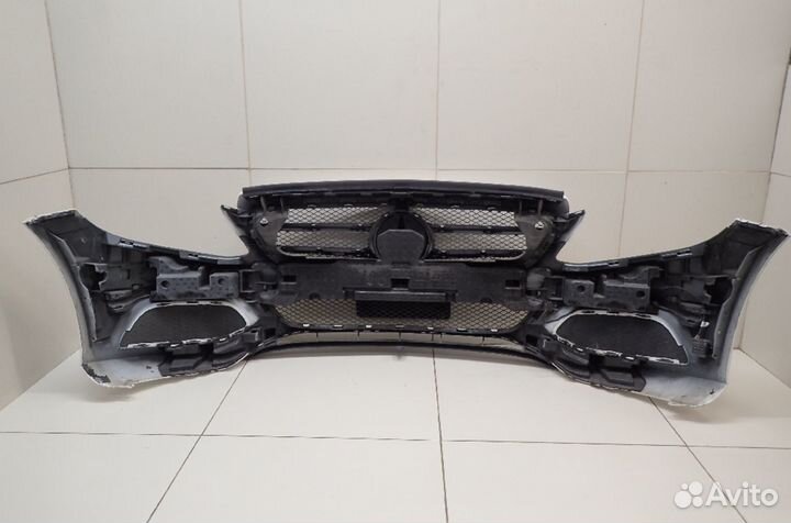 Бампер передний Mercedes C W205 Мерседес Ц В205 бу