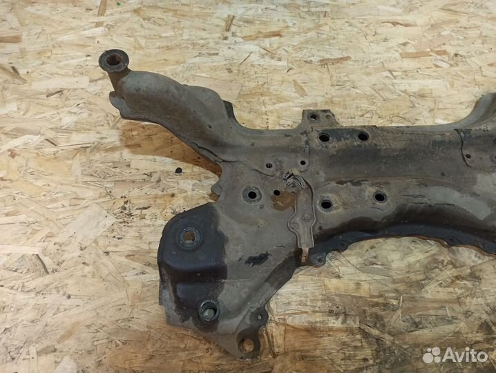 Подрамник Toyota Corolla E150