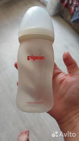 Pigeon бутылочка 240