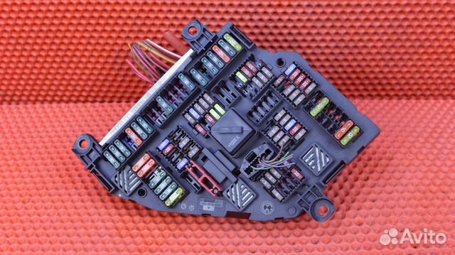Блок предохранителей BMW 5-Series F10 B47D20 61149