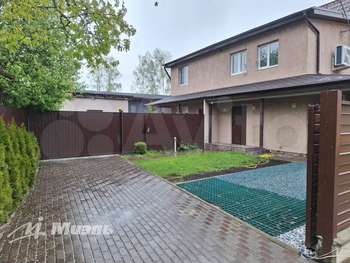 Таунхаус 145 м² на участке 1,9 сот.