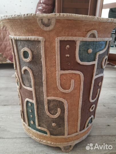 Кашпо напольное