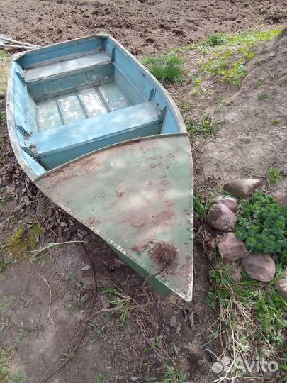 Лодка алюминиевая