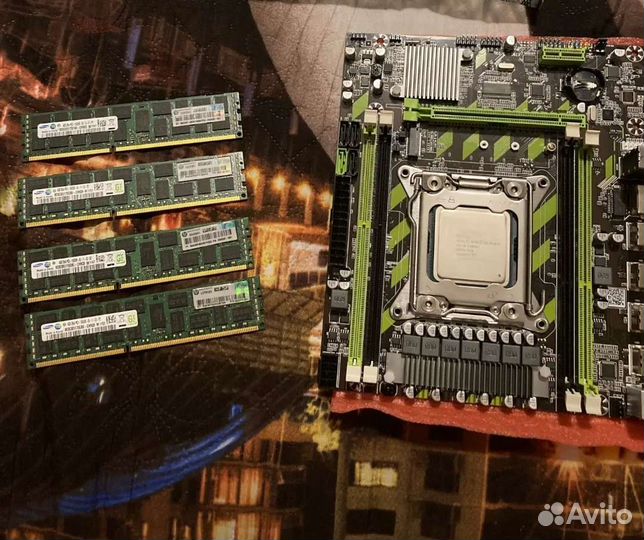 Материнская плата с процессором