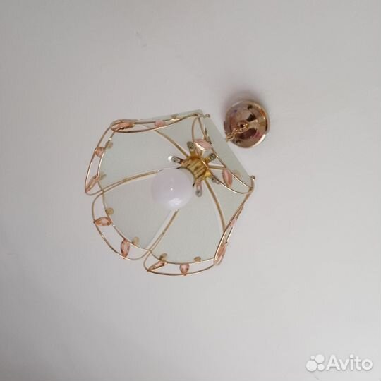 Продам люстру